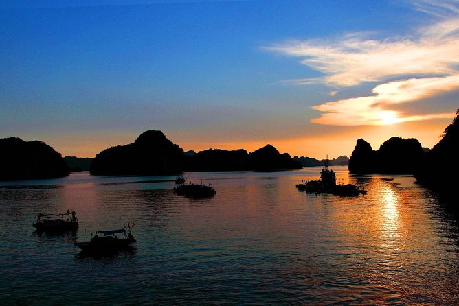 3-Day Cruise on Ha Long Bay with Kayaking, Swimming, Cooking Class,... - Sung Sot Cave, Ha Long Bay’s big indoor attraction