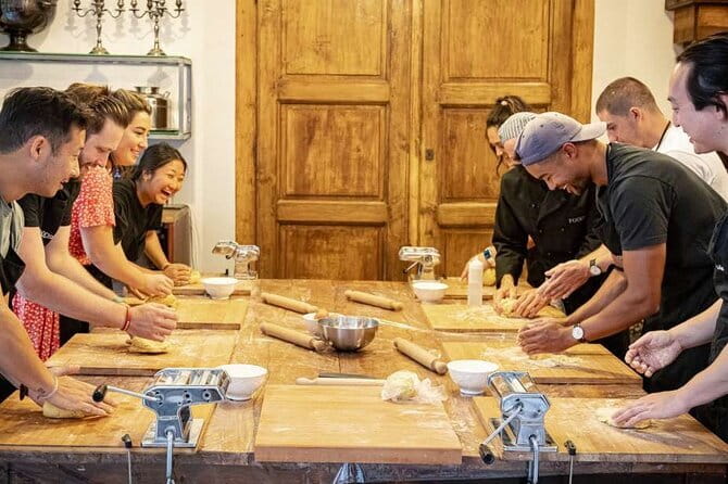 3 Hour Florence Pasta Making & Unlimited wine - A Florence cooking class built around the whole meal