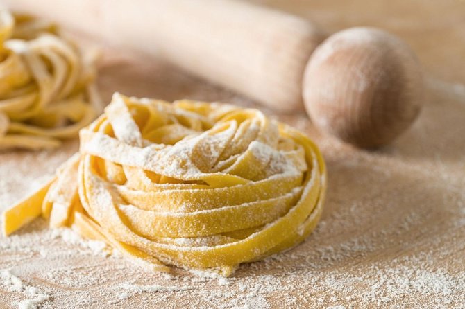 3 in 1 Cooking Class near Navona: Fettuccine, Ravioli & Tiramisu - Three Roman classics in one afternoon