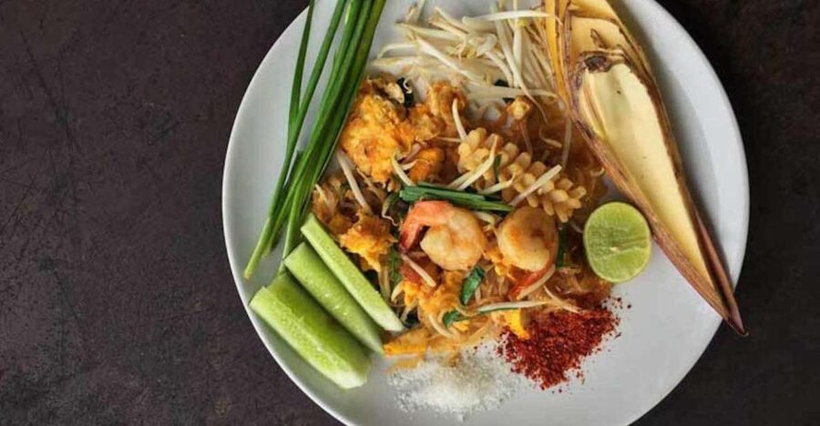 4-Hour Traditional Thai Cooking Class in Khaolak - A tuk-tuk ride connects the market and kitchen