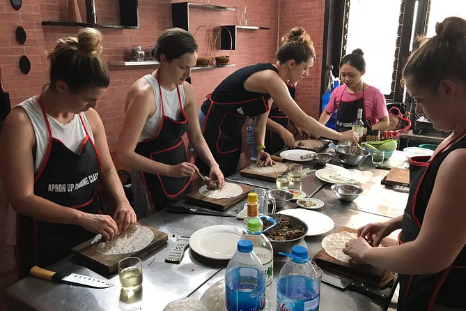 5 Traditional Dishes Hanoi Cooking Class with Market Trip - Dietary needs and food choices