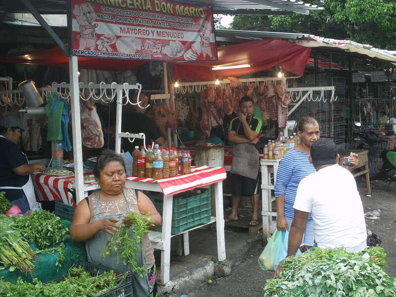 .Acapulco Market Hands On Mex Cooking Class Mezcal & Coffee - Eighty minutes inside Mercado Central