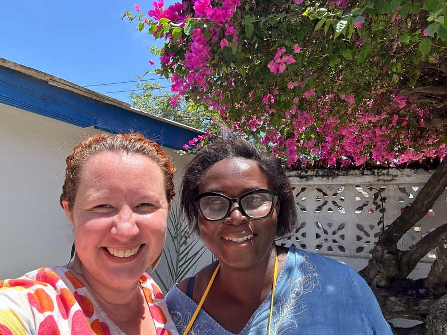 Accra: Cooking Class with Auntie KK in Osu - Learning Ghanaian ingredients before cooking