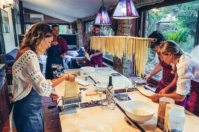 Alghero Home Cooking Pasta Class at a Farmhouse with Wine - What makes the setting special