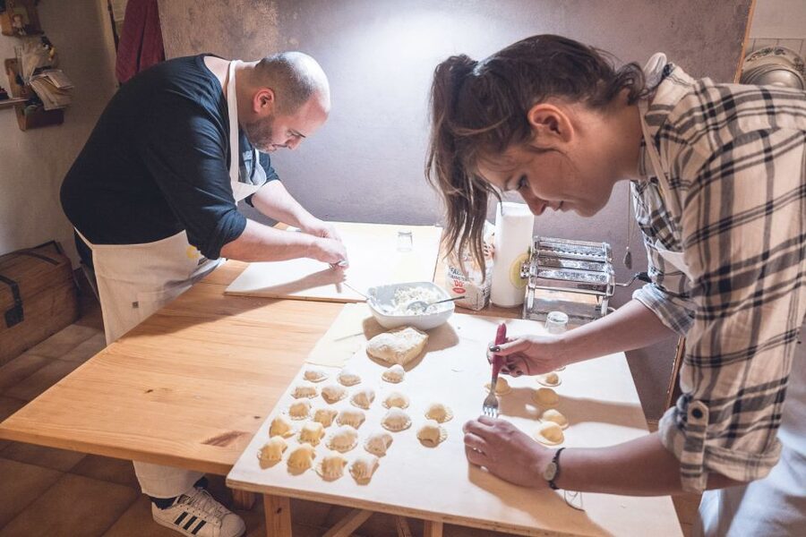 Alghero: Sardinian Home-Cooking Class and Meal - Five shapes, simple sauces, and useful kitchen skills