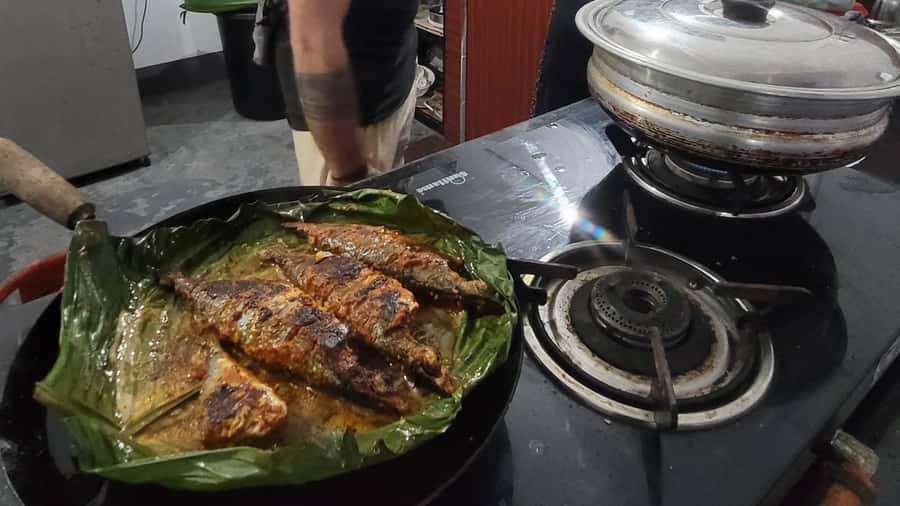 Alleppey Homely Cooking Class - The ingredients and tools that explain Kerala food