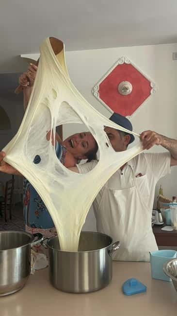 Amalfi Coast: Mozzarella, Pasta and Tiramisù Cooking Class