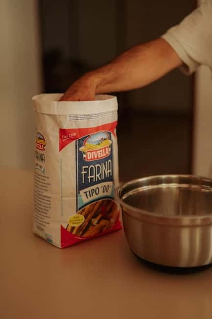 Amalfi: Cooking Class with Pasta, Mozzarella, and Tiramisù - Making mozzarella from fresh curd