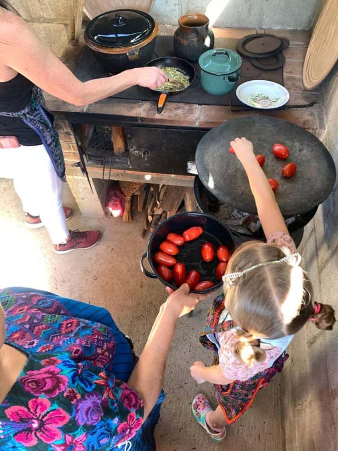 Antigua: Cooking Class with Local Family - Starting at the market, when the schedule allows