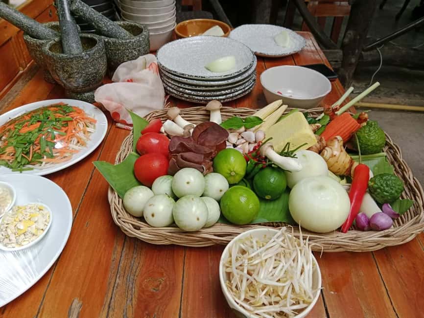 Ao Nang: Authentic Thai Local Cooking Class - Choosing your menu before the woks heat up