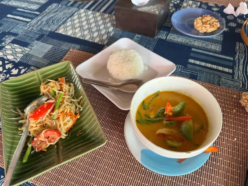 Ao Nang: Hands-on Learn to Cook 3 Popular Thai's street food - An open-air kitchen with room to take part