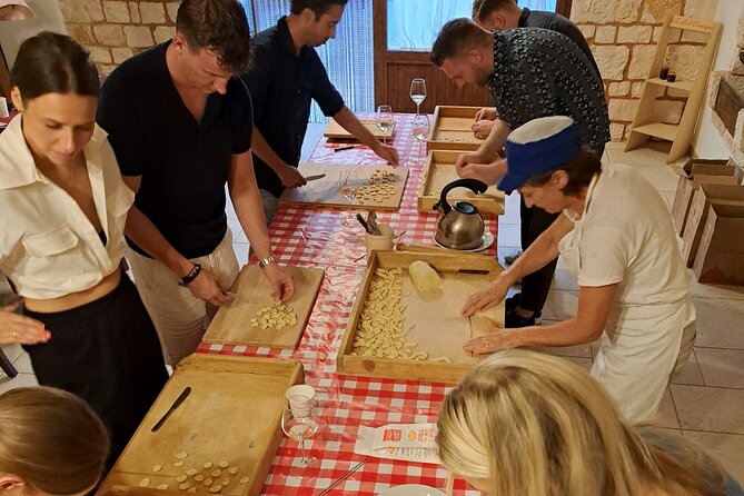 Apulian cooking class and typical dinner - Five hours at Vigna il Castagno