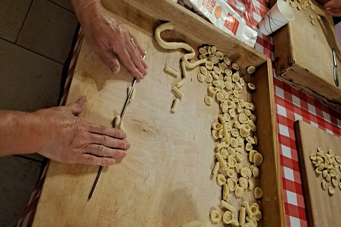 Apulian cooking class and typical dinner - From garden harvest to vineyard tasting