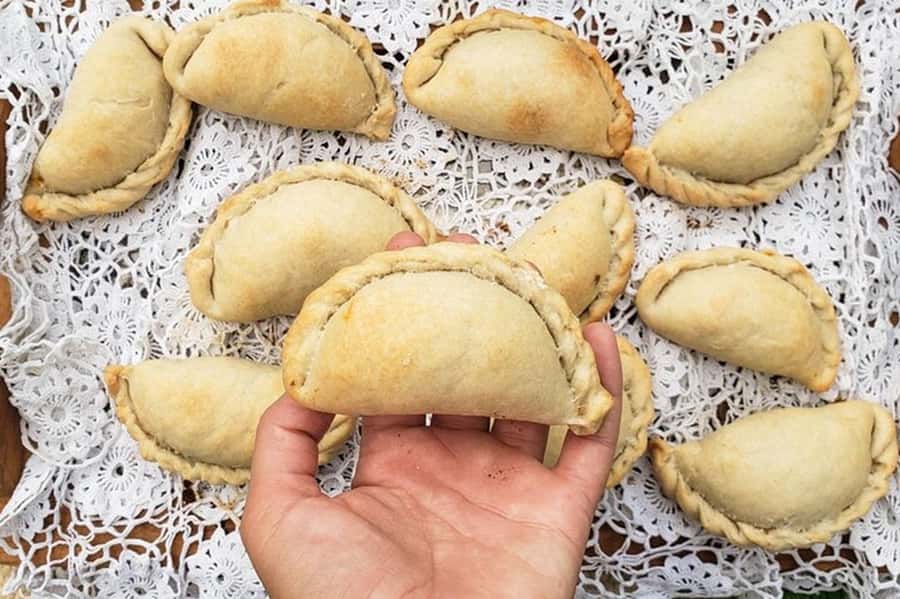 Argentinian Empanadas Cooking Experience in Palermo, Bs As - Making the empanada dough