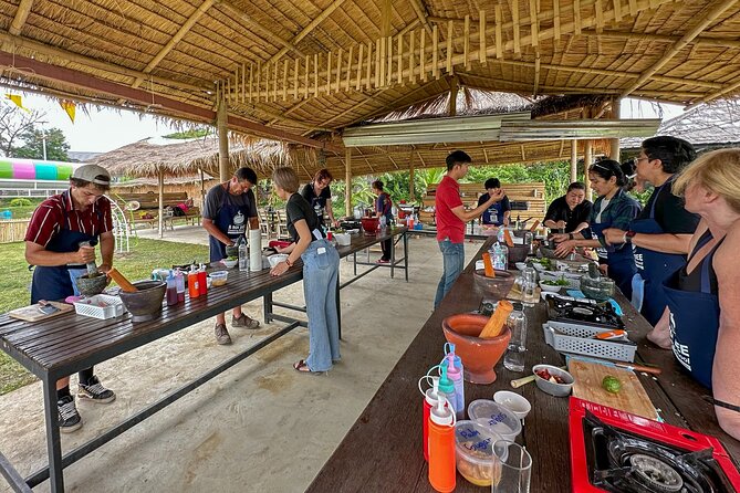 Aroidee’s Farm-Fresh Thai Cooking Experience - Dietary needs, families, and accessibility details