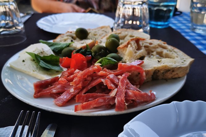 Authentic Pizza Making Class in Naples with Appetizers and Drink - Getting there and planning your time
