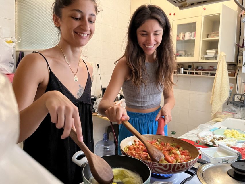 Authentic Turkish Breakfast Cooking at Home with Locals - Arriving at Oyak Sitesi