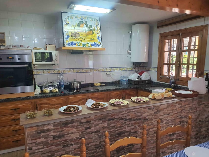 Authentic Valencian Paella Cooking Class - How the four hours are likely to feel