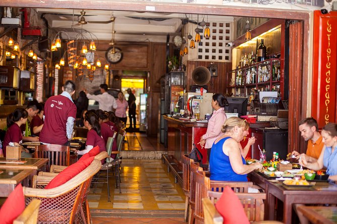 Award-Winning Cooking Class Experience with Professional Teacher - Starting near Pub Street with Khmer food