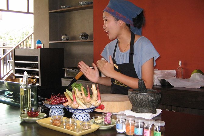 Baipai Thai Cooking School: Authentic Cooking Class Tour - The garden setting adds value, but not sightseeing