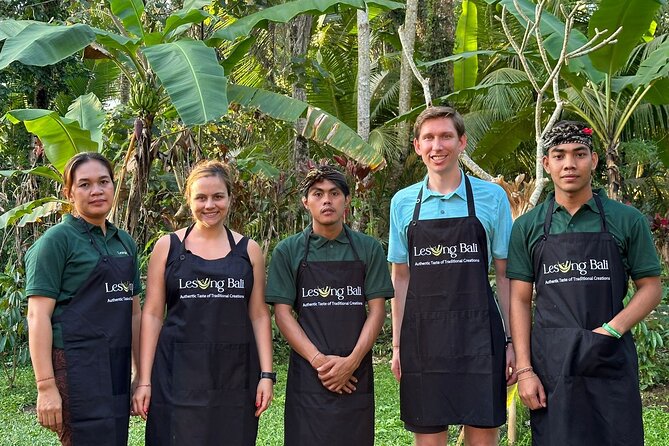 Balinese Authentic Cooking Class in Ubud - What the transportation arrangement means