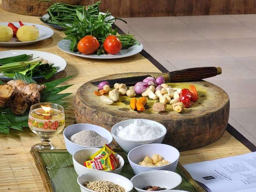 Balinese cooking class/Go shopping at the market, cook, eat - At a glance