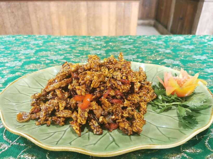 Balinese cooking class/Go shopping at the market, cook, eat - Is $35 a good value?