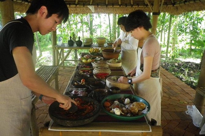 Balinese Cooking class with traditional morning market visit - A hands-on Balinese kitchen session