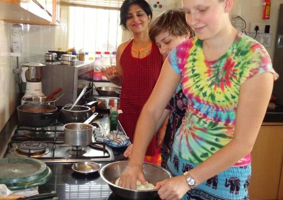 Bangalore: Traditional Cooking Classes & Dinner with Family - Key points to know before booking