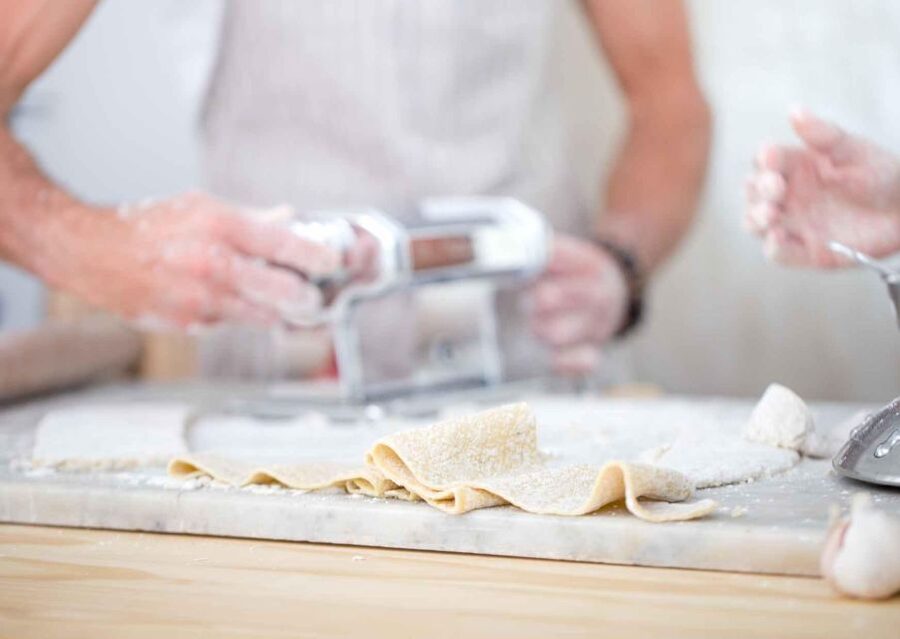 Bangalore: Traditional Cooking Classes & Dinner with Family - What the three-hour visit is likely to feel like