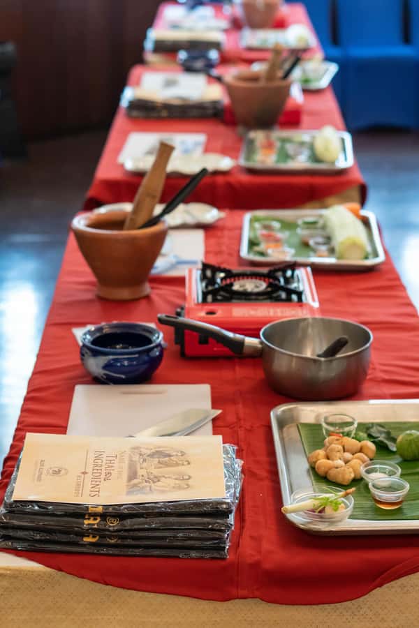 Bangkok: Blue Elephant Thai Cooking Class - Four dishes, then lunch in the dining room