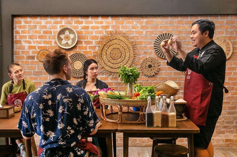 Bangkok: Cooking Class with Market Visit & Tuk Tuk Ride - Starting at the market near Queen Sirikit station
