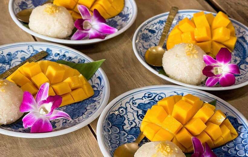 Bangkok: Cooking Class with Market Visit & Tuk Tuk Ride - What the modern cooking school adds