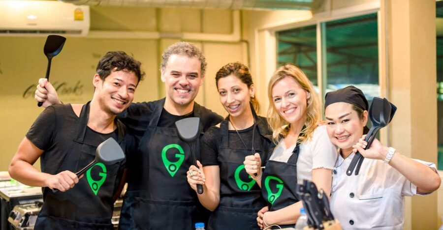 Bangkok: Half-Day Thai Cooking Class in Bangrak District - Starting beside Bangrak’s fresh market