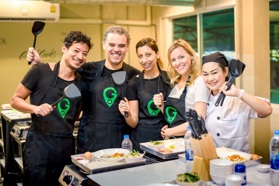 Bangkok: Half-Day Thai Cooking Class in Bangrak District - Eating your own Bangkok lunch