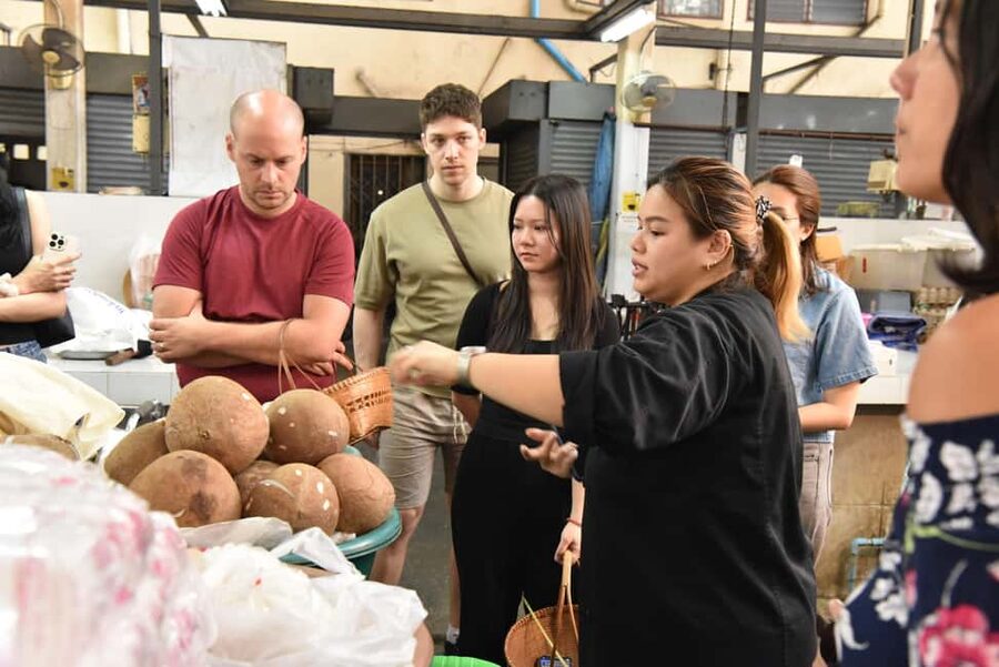 Bangkok: Hands-on Thai Cooking Class & Market Tour in Sathon - Four Dishes, Four Fresh Tastings