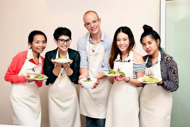 Bangkok: Maliwan Thai Cooking Class with Market Tour - Key points to know before booking