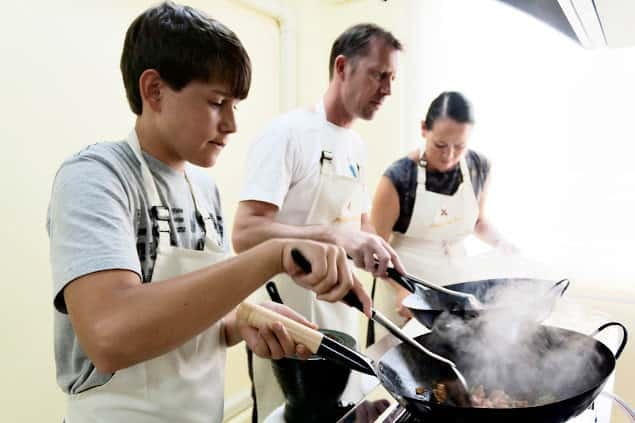 Bangkok: Maliwan Thai Cooking Class with Market Tour - Why this Bangkok cooking class works so well