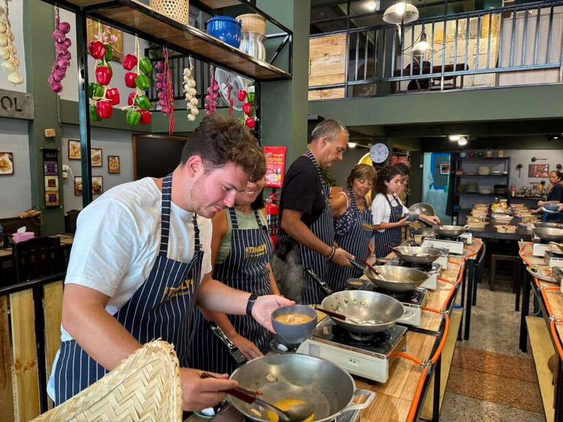 Bangkok: Tingly Thai Cooking School Half-Day Cooking Class - Who should book this class?