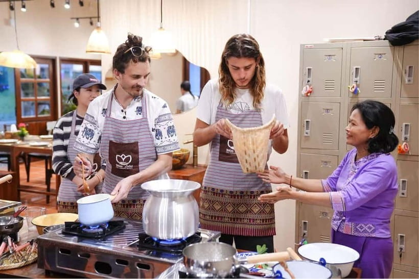Bangkok: White Lotus Thai Cooking Class with Market Tour - Key points at a glance