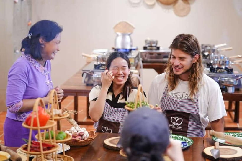 Bangkok: White Lotus Thai Cooking Class with Market Tour - Four dishes, four different skills
