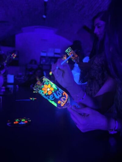 Barcelona: Cocktail Class Workshop – Make Shake Cook & Paint