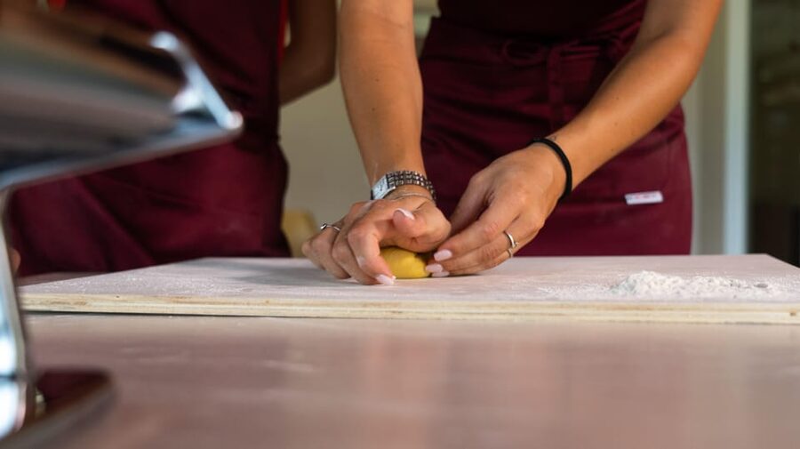 Bardolino: Garda Lake Pasta Cooking Class at Agritourism - Who should book this experience?
