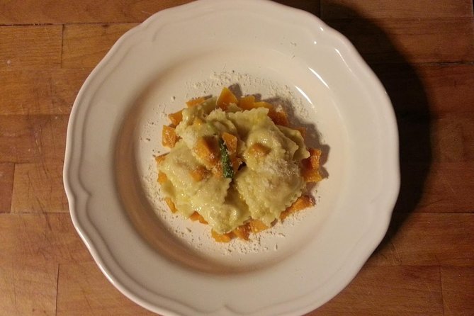 Bari: Home Cooking Class- Make Cavatelli & Capunti with Wine - The location needs extra attention