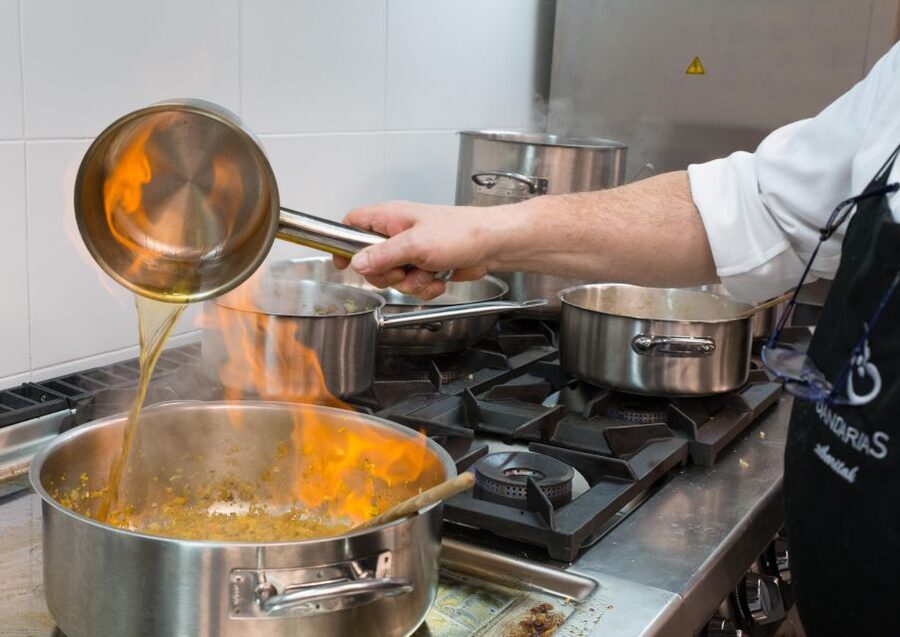 Basque cooking class in San Sebastian - Meeting at the tourism office