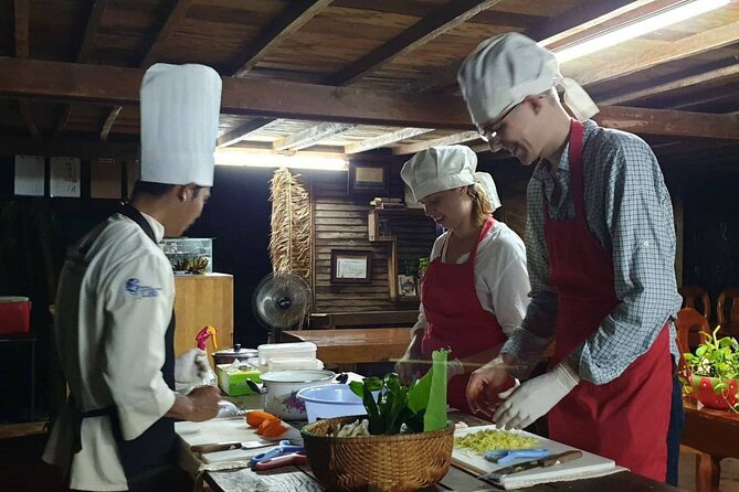 Battambang: Cooking Class and Market Touring - Why the tuk-tuk ride adds more than transport