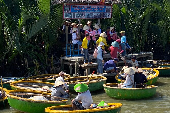 Bay Mau Cooking Class with Market Tour and Basket Boat Ride - A five-hour Hoi An experience built around food