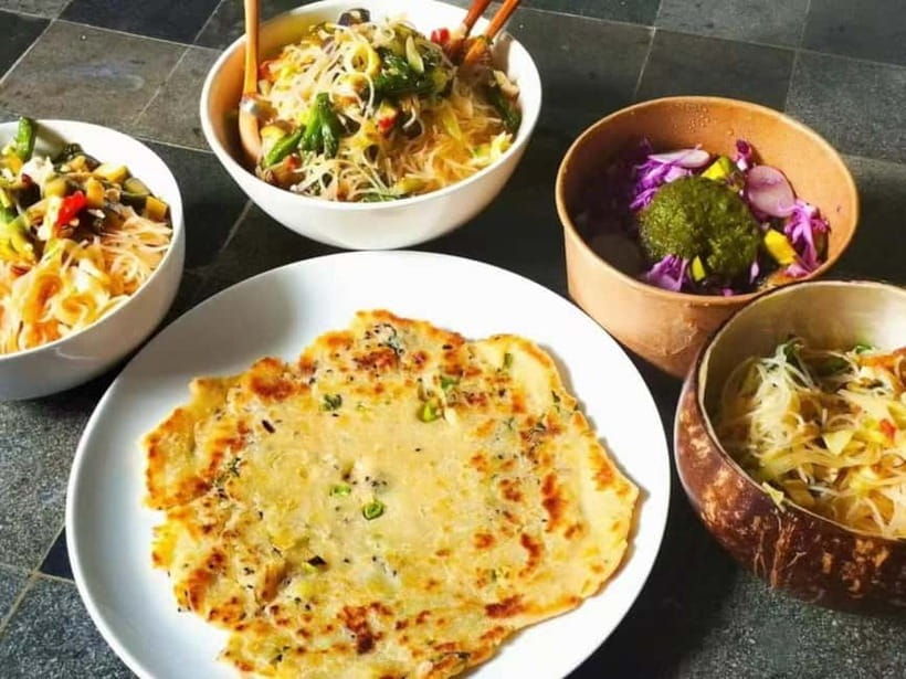 Beijing: Vegan Home Cooking & Local Market Tour with Sanxia - Tea, vegan dim sum, and a meal at home