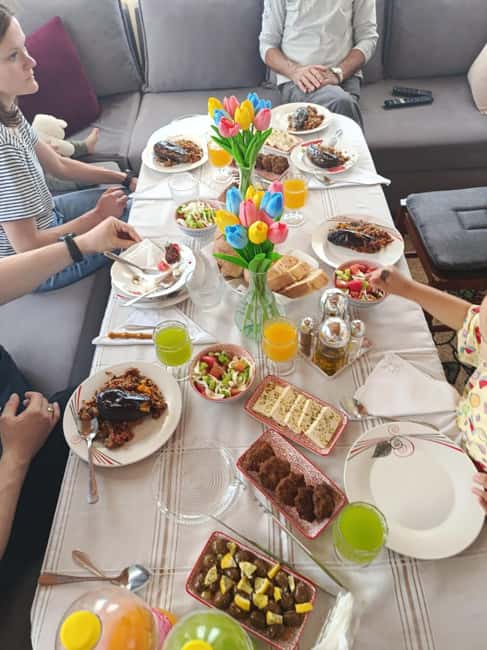 Berat: Traditional Cooking Class with Wine Tasting - What the four-hour schedule feels like