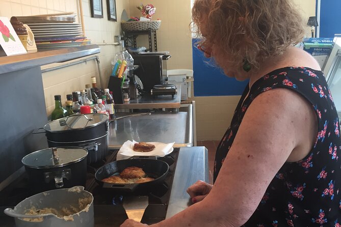 Bermudian Cooking Class" and Walking Shared Tour - From the Café Into Devonshire Parish